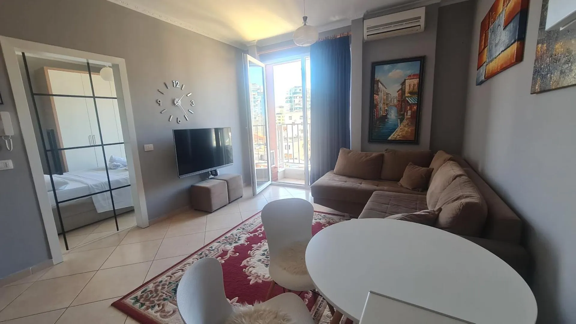 6Th Floor Apartments, Apartament Tirana Albanien