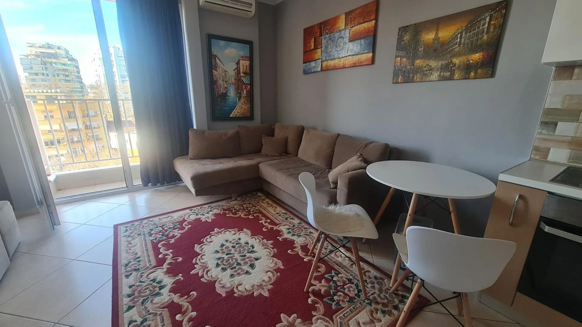 6Th Floor Apartments, Apartament Tirana 0*,
